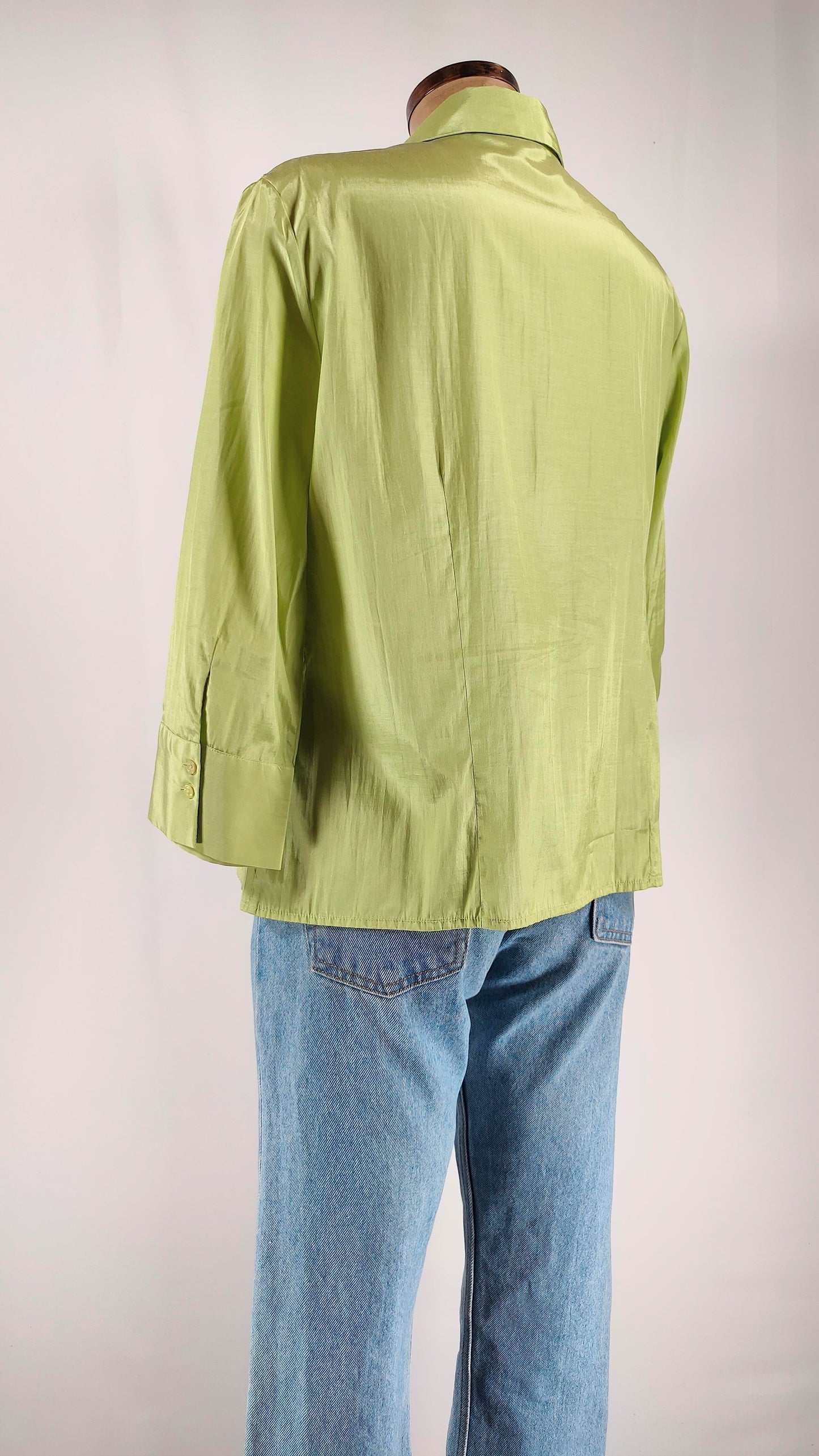 Camisa 3/4 verde manzana satinada