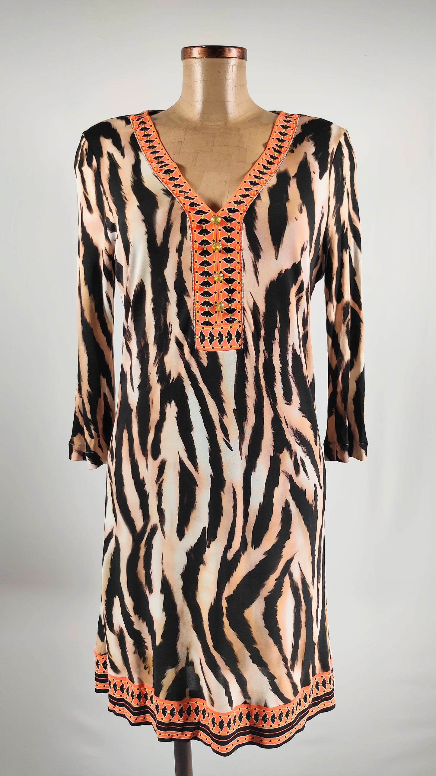 Vestido estampado de zebra con apliques