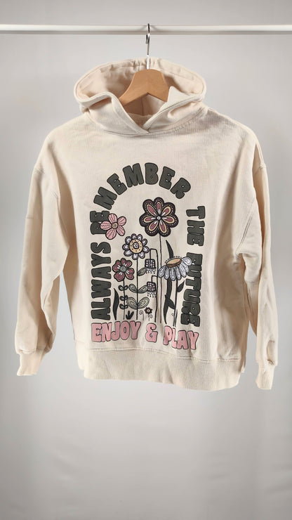 Sudadera beige con estampado floral