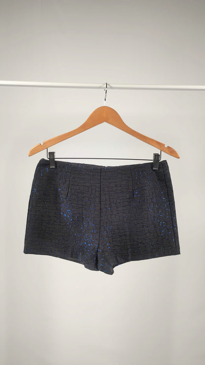 Short con hilo brillante azul