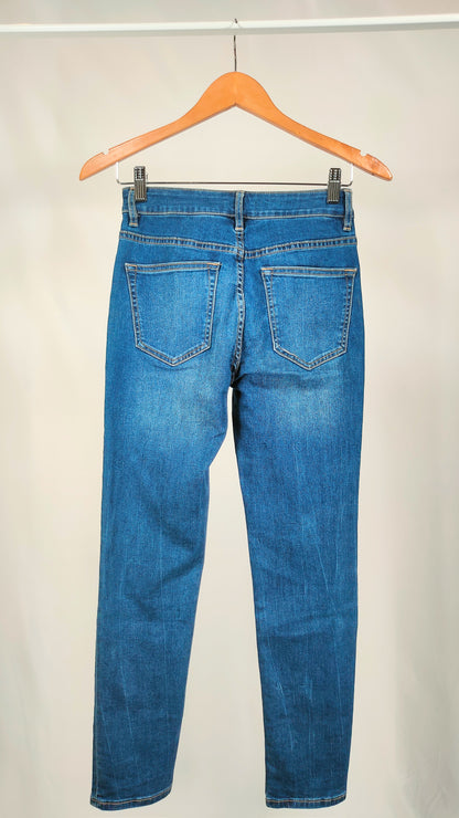 Jeans elástico en azul